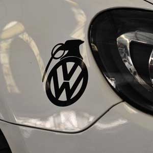 Стикер VW Bomb 1 Наклейка на авто Брест