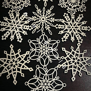 cnc cut wood playwood snowflakes tree toys снежинки игрушки на елку из дерева сувенир из фанеры , макет векторный для резки