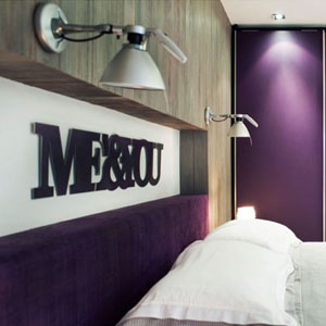 Контурная надпись Me & You  (Ты и Я)