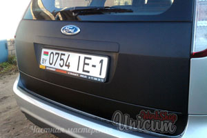 Крышка банажника в пленке под черный карбон Брест